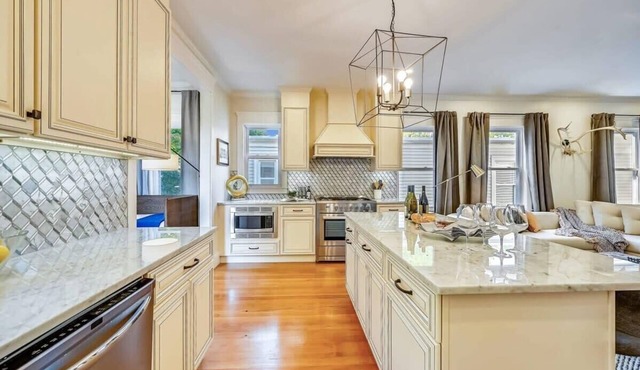New Luxury Renovation | near T
