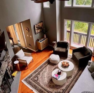 NEW! Peaceful Retreat at Nary Hill