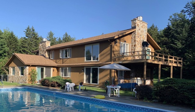 New Rental! Fabulous, Spacious Mountain Family Retreat on 13 Acres