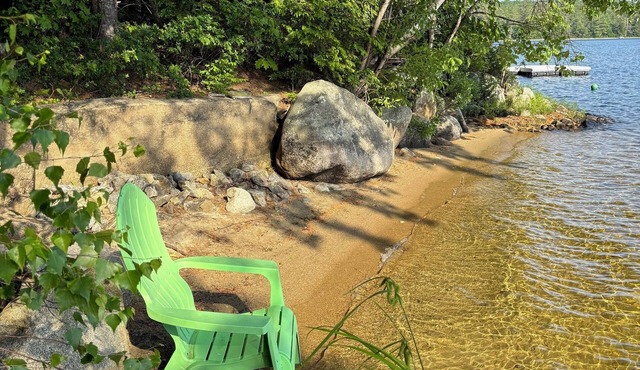 New rental on desirable Keoka Lake: Lovely lakefront cottage 4BR, 2BA