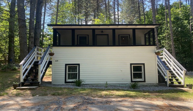 Newfound Lake Cozy Cottage