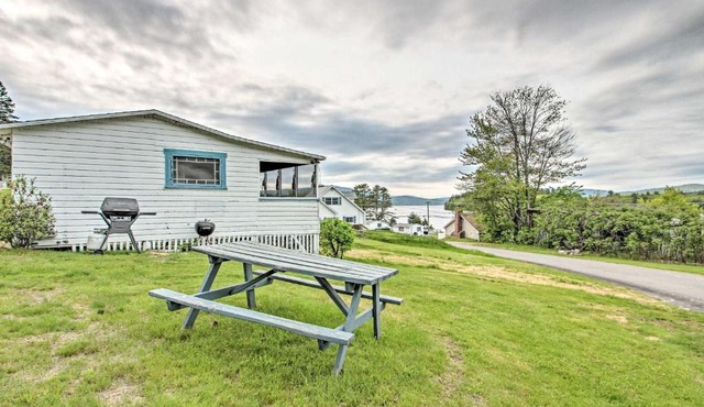 Newfound Lake Studio: BBQ, Fire Pit & Beach Access