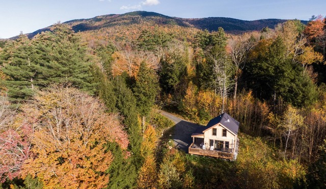 Newly built Vermont secluded cabin retreat with AC and brand new Hot Tub!