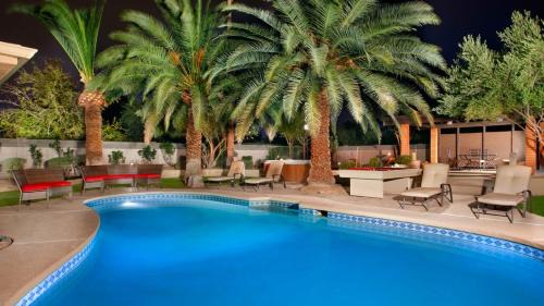Newly Listed Customized Beds 8 KINGs or 18 total in Phoenix