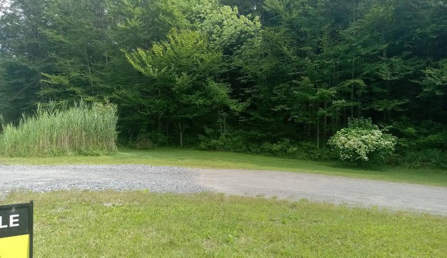 Newly renovated 2 bedroom house, quiet country, setting beautiful sunsets.