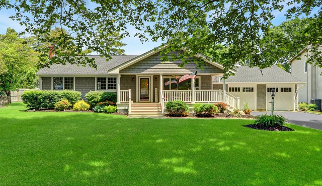 Newly Updated Wine Country Charmer!