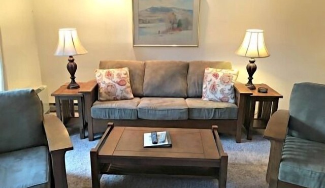 Nordic Village | Arlberg Two-Level Condo w/Jetted Tub