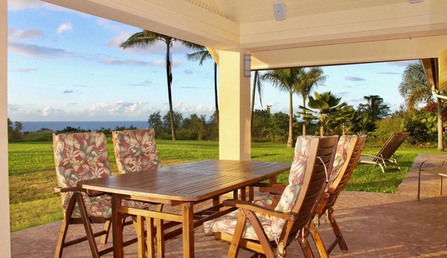 North Shore Ocean View Cottage