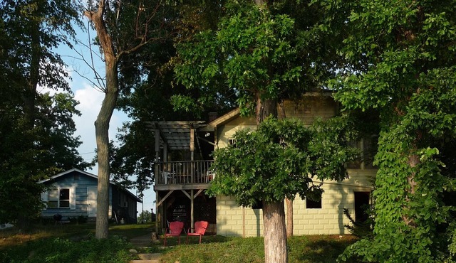 North Webster Lakefront Rentals: Northern Indiana Vacation Villa