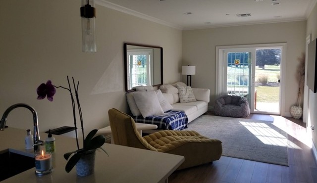 Northfork Long Island, 2 bdrm/2bath, Gorgeous Condo right on Private Golf Course