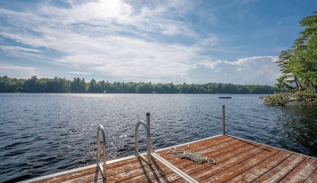 Norway Chalet-Lake & Ski Retreat. Hot tub, game room & endless adventure