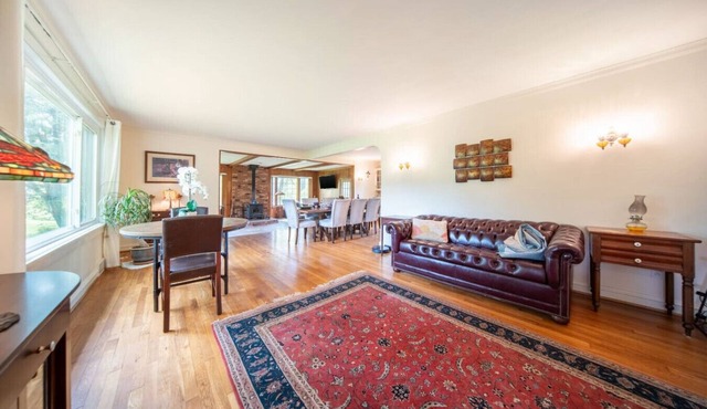 Novelty Wooded Retreat