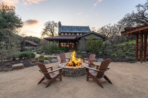 Oaks & MadeiraA Luxury Wine Escape in Paso Robles
