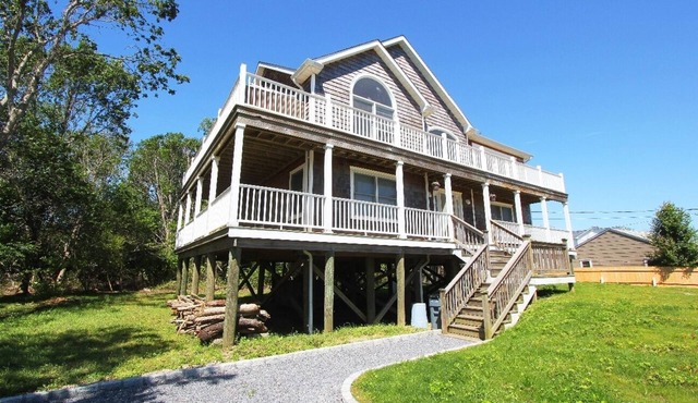 Ocean Drive House - Wraparound Decks