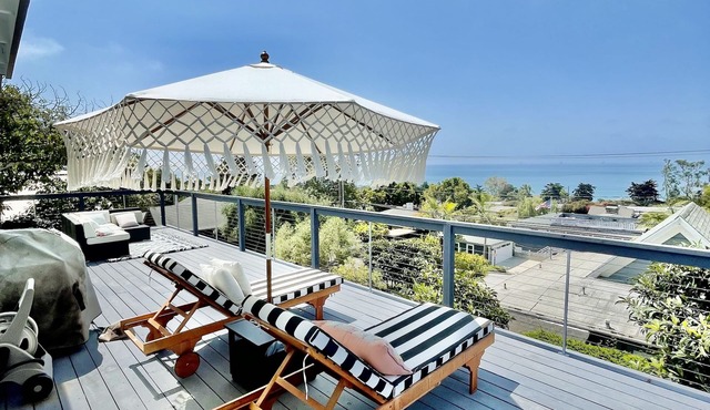 Ocean View Bungalow - walk to everything!