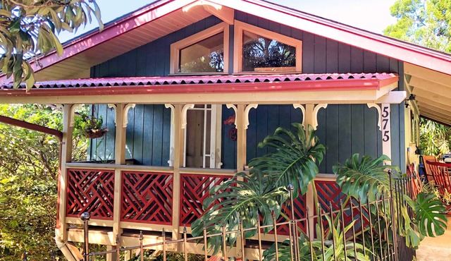 Ocean View Cabin located on Organic Coffee Farm with Hiking Trails
