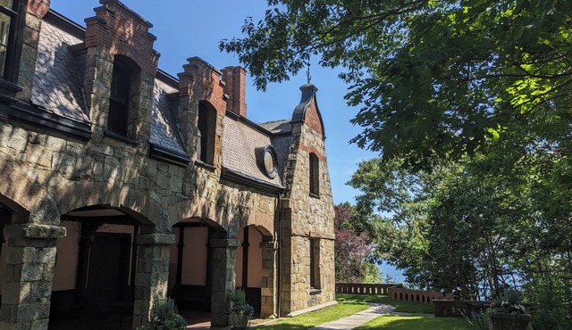 Oceanfront Castle on 40 Acres - 10 bedrooms, AC, & WiFi in Manchester-by-the-Sea