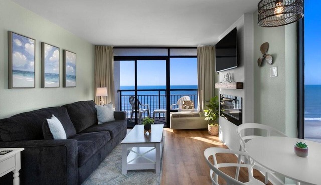 Oceanfront Luxury King Efficiency: w/Breakfast