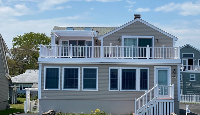 Oceanfront North Beach Retreat w/Huge Deck, Sunroom & Steps to Top Surf Spot