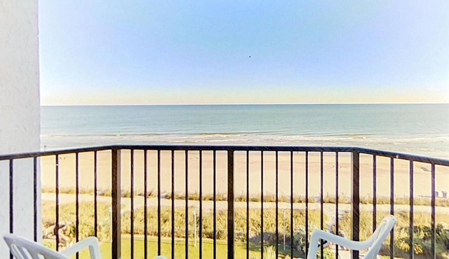Oceanfront Suite | Kitchen | Dog Friendly | Pools