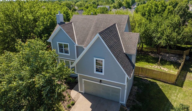 Olathe Lux Retreat 4BDRM,3.5 BATH, Remodeled Home, Fenced Yard W/private Patio's