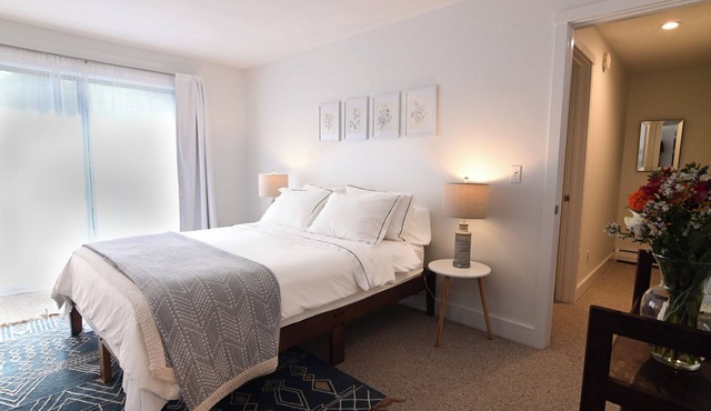 OnQ: A condo in Quechee Lakes overlooking the Ottauquechee River