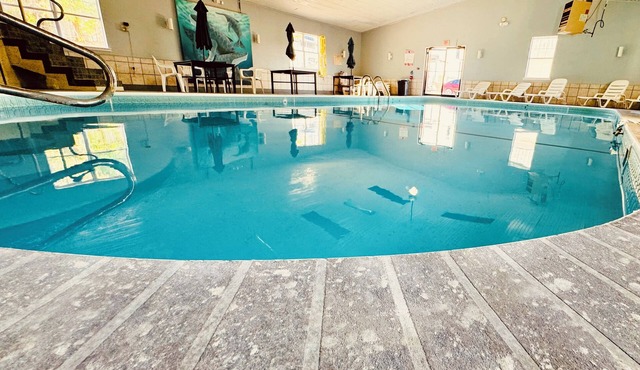 Ozark Inn & Suites