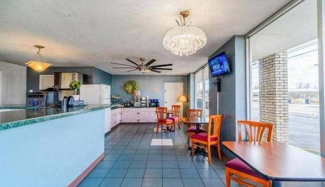 OZARK JUNCTION INN