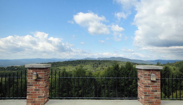 Panoramic Mountain View, Lots To Do, Or Enjoy Doing Nothing