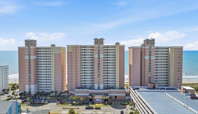 Panoramic Ocean Views-2BR Corner Unit-Oceanfront Pools/Hot tubs