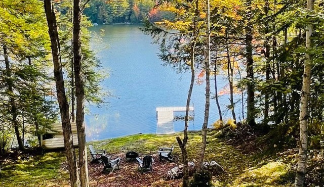 Peaceful Lakefront Chalet