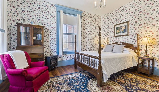 Peaceful Maine B&B Room Cozy Stay + Homemade Breakfast - Room 4