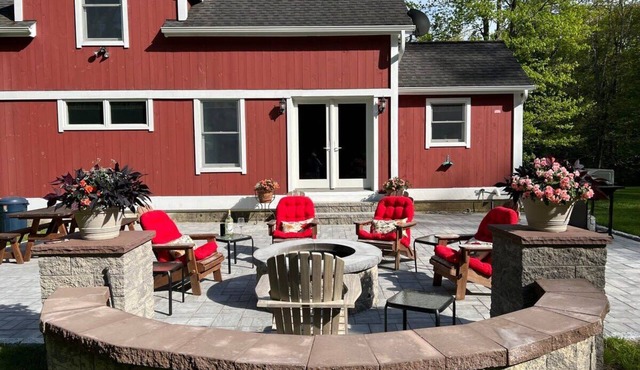 Peaceful, Post and Beam Loft, Sleeps 9