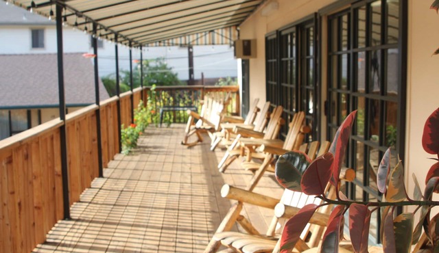 Peach Tree Inn