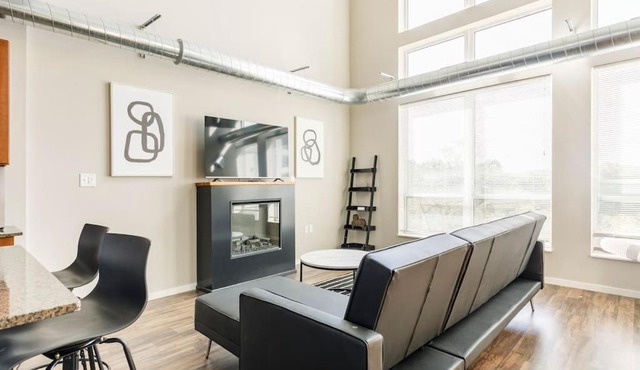 Penthouse Style 1bd