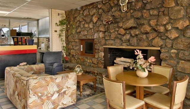 Peoria Inn