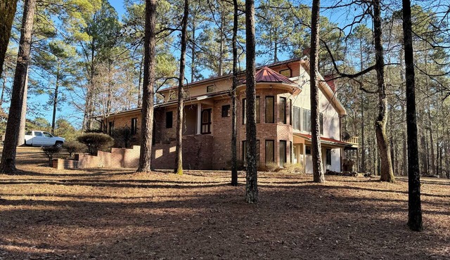 Perfect Hideaway in Arkadelphia with Wi-Fi, AC Close to DeGray Lake