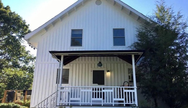 Perfect Hudson Valley Getaway with HOT TUB!