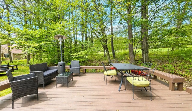 Pet-Friendly near Pool | Golf Course Views