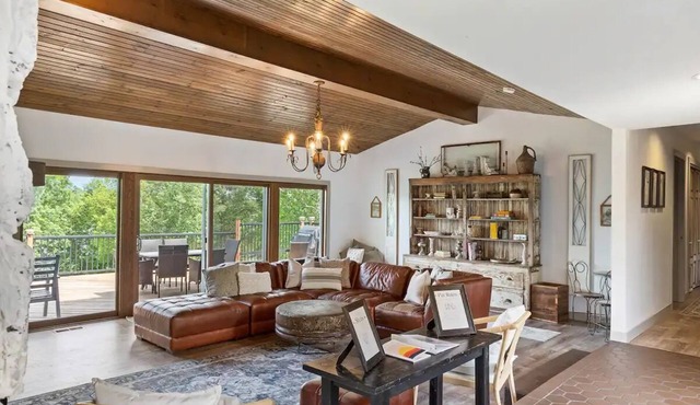 Pine Lake House