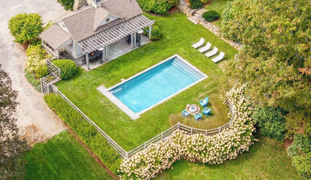 Poolside Cottage at Woodstock Estates