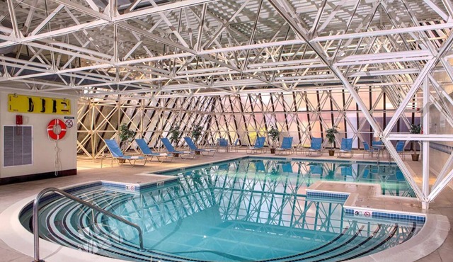 Portland Escape Near Old Port Dining, Airport Shuttle & Indoor Pool