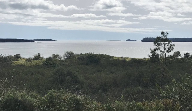 Portside on Holmes Bay with ever-changing panoramic vistas of the Bold Coast.
