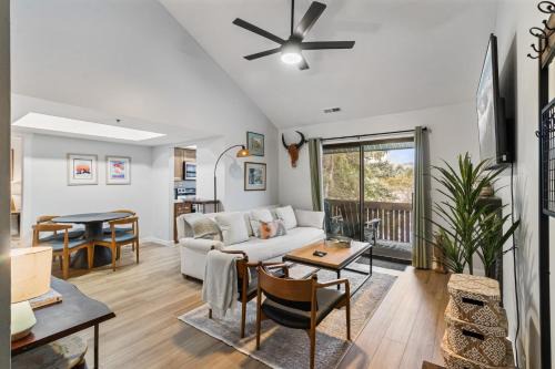 Powderwood by All Seasons Resort Lodging
