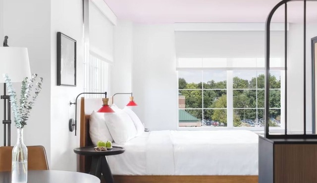 Premier Gardener Stay, Elwood Hotel & Suite, Downtown Life