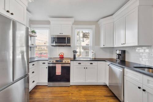 Prime West Hartford Center: Timeless Charm