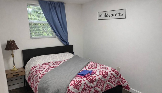 Private 1BR with Parking & Laundry Near Boston