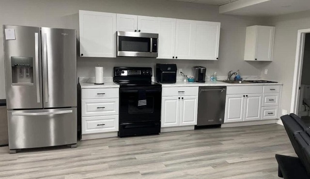 Private Apartment in Southbury 102