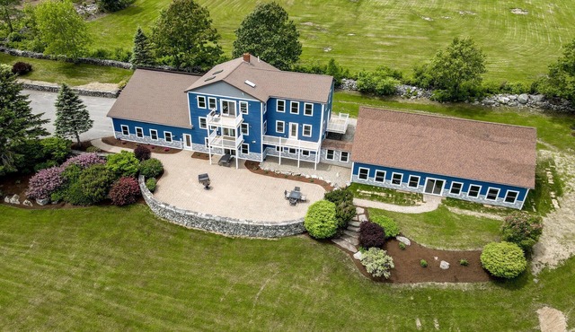 Private Getaway with Heated Indoor Pool!