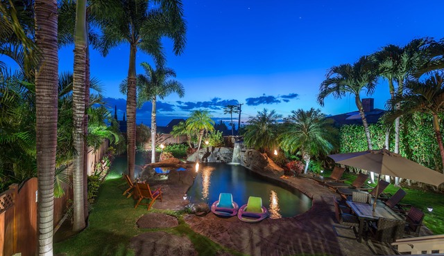PRIVATE HOME OASIS-3 BEDROOM-OCEAN VIEWS-POOL-HOT TUB-METICULOUS CLEANING